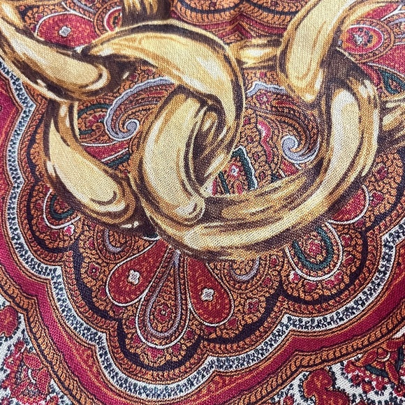 Vintage Chanel Scarf - Paisley & Chain motif - Picture 5 of 12